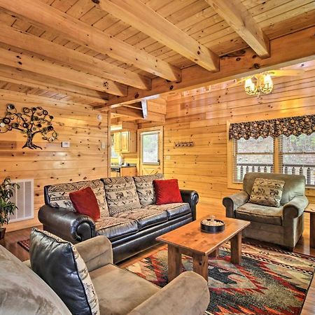 Cabin With Hot Tub About 2 Mi To Island In Pigeon Forge! Buitenkant foto
