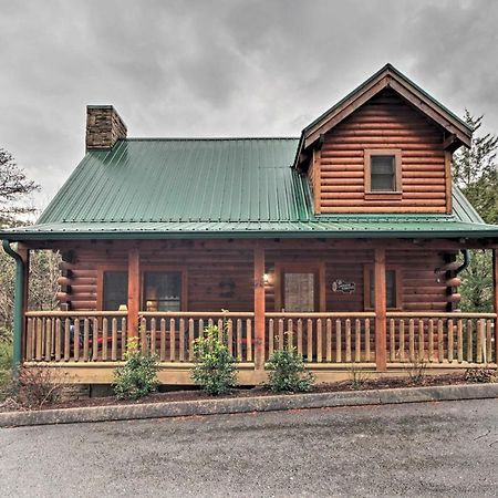Cabin With Hot Tub About 2 Mi To Island In Pigeon Forge! Buitenkant foto