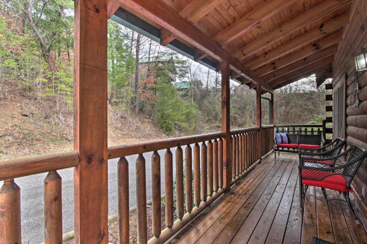 Cabin With Hot Tub About 2 Mi To Island In Pigeon Forge! Buitenkant foto